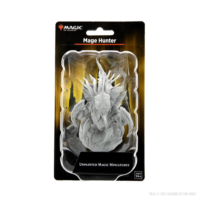 Magic: The Gathering Unpainted Miniatures: Mage Hunter